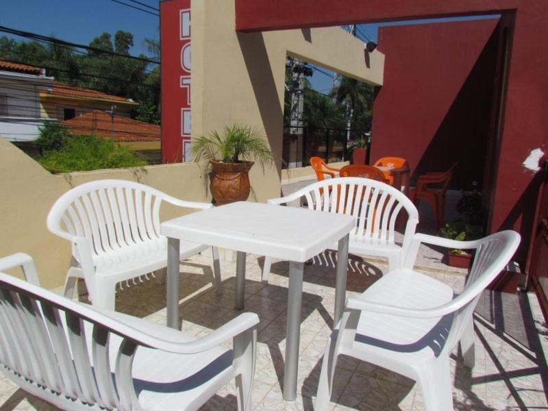 Hostal Casa Suiza Asuncion Luaran gambar