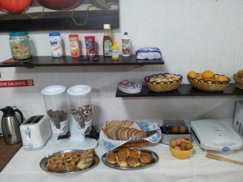 Hostal Casa Suiza Asuncion Luaran gambar